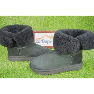 UGG Bailey Button II Water-Repellent Suede Boots - Women's Size 6
